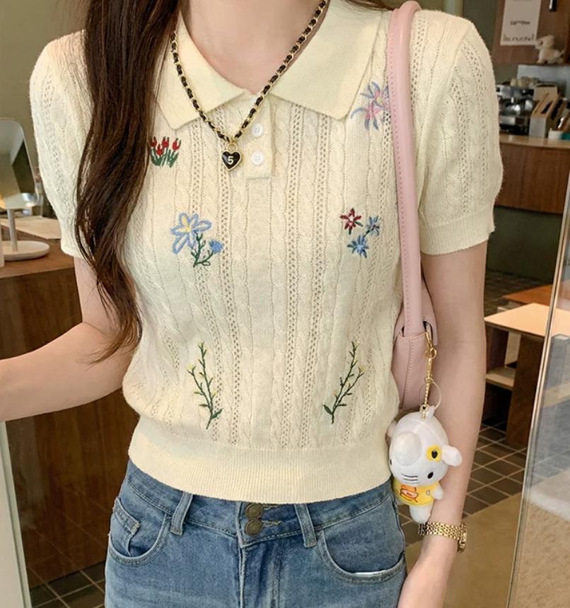 Áo thun ngắn tay nữ móc hoa thêu ren cổ tròn thiết kế ngắn — màu trắng ngà chi tiết 9