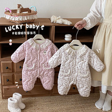 婴儿碎花连体衣2025新款冬季宝宝花边领夹棉加绒爬服新生儿衣服潮
