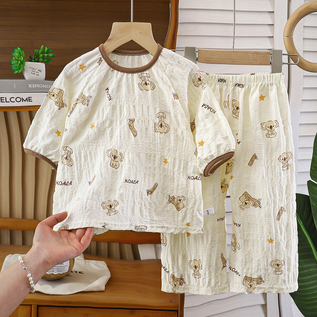 Pijama de cuello redondo (pequeño koala)