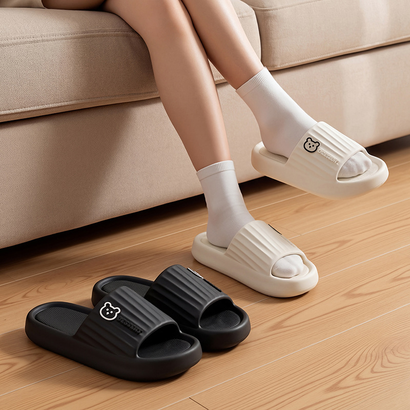 EVA-slippers met een zacht gevoel voor dames, zomerse slippers met dikke zool en cartoonbeerprint voor binnen en badkamer, hoogwaardige antislipsandalen voor heren_voghion.com