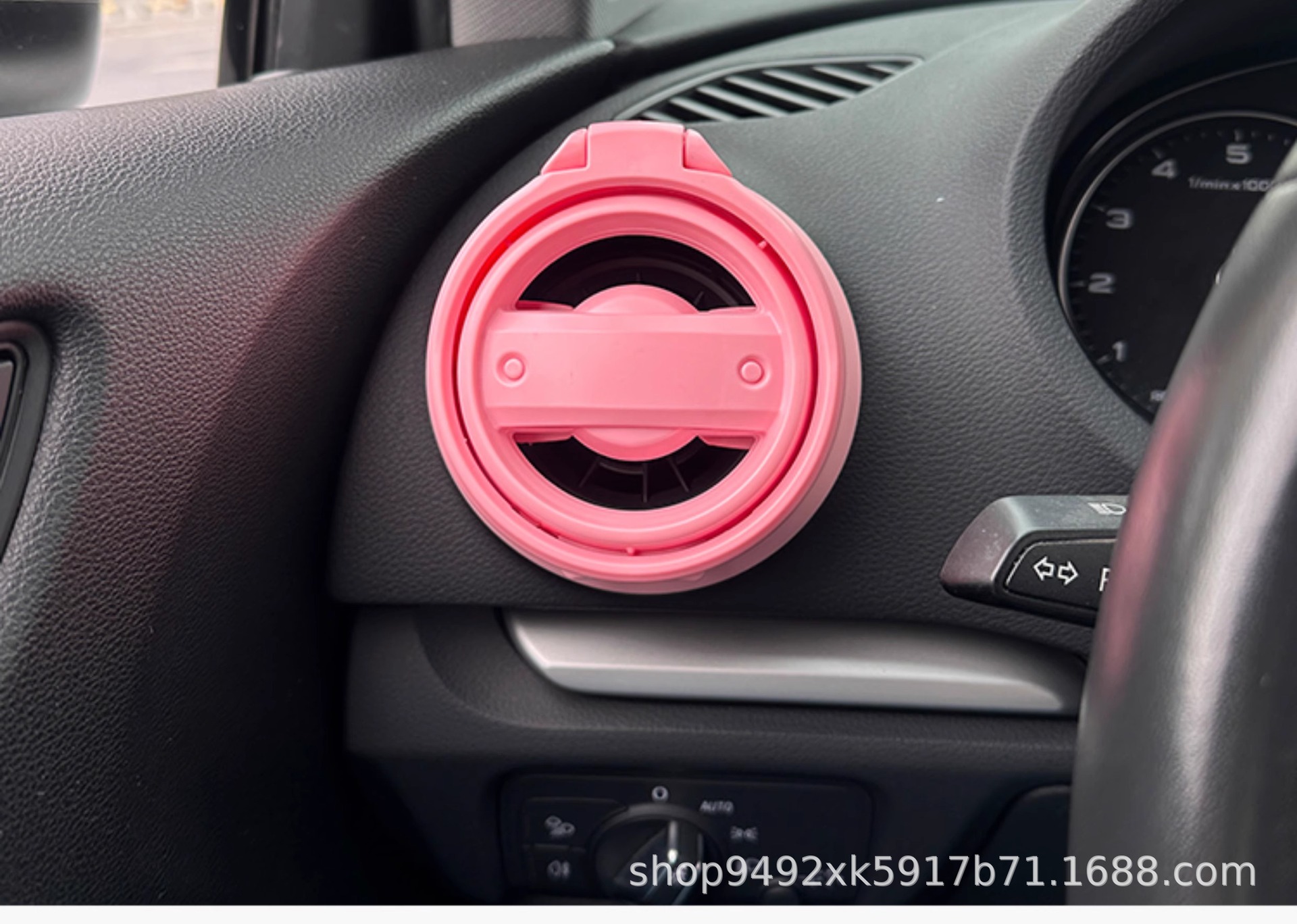Cross-Border Wholesale Audi A3 A1 Q2L Circular Air Vent Cup Holder Car Modification Foldable and Concealable Model