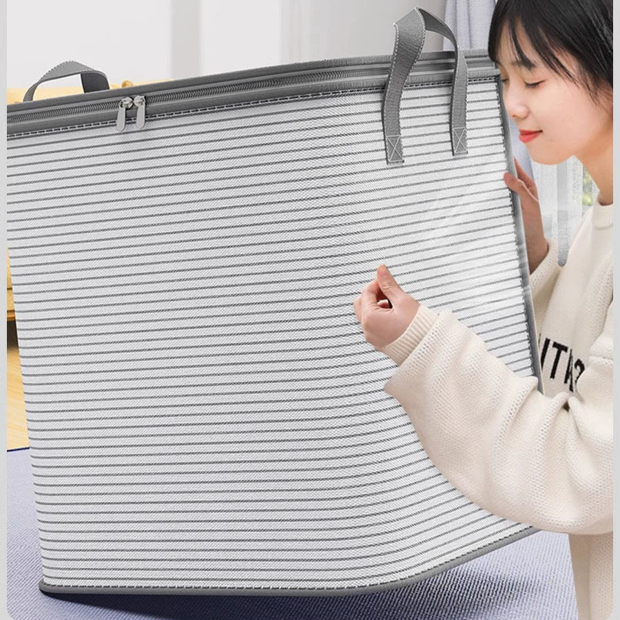 Duvet, luggage storage bag, capacious pack for moving