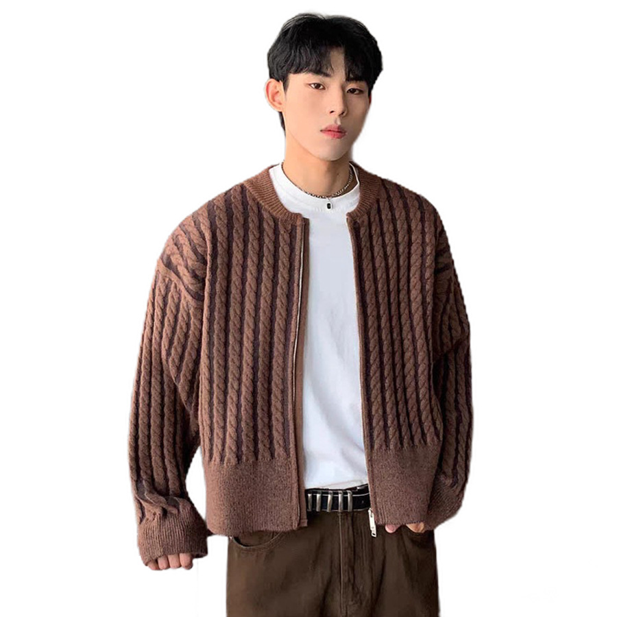 Explosiones transfronterizas de tamaño europeo suéter de jersey de gran tamaño hombre cardigan chaqueta corta de fábrica de rayas de torsión al por mayor