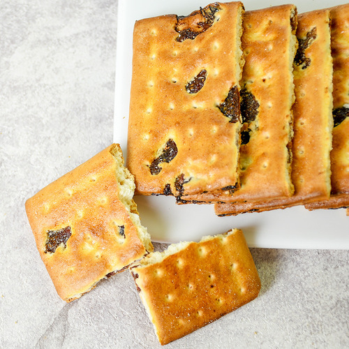 Kangyuan Raisin Biscuits 200g Coconut Cream Chocolate Mix Breakfast Filled Cookies Snack Bulk