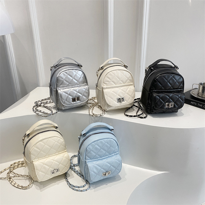 2025 cadena de bordado de diamante nueva moda simple estilo estilo extranjero mochila de hombro mochila de hombro de mujer