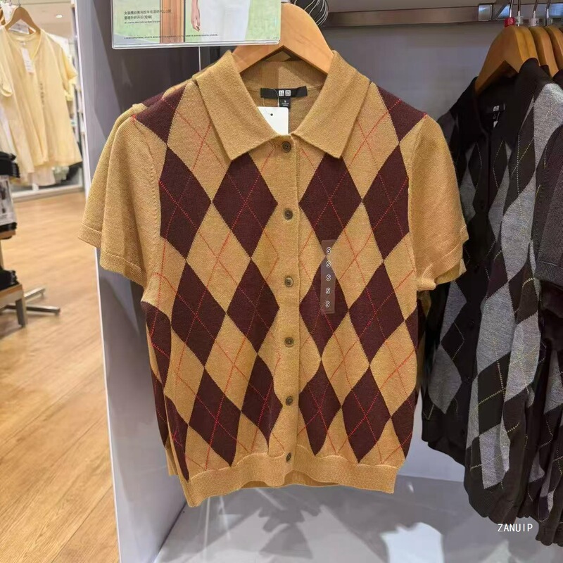 Fine-spun Merino Wool Blend Polo Collar Knit Cardigan Short Sleeve Women's T-Shirt Knit Sweater 488333 Fine-spun Merino Wool Blend Polo Collar Knit Cardigan Short Sleeve Women's T-Shirt Knit Sweater 488333