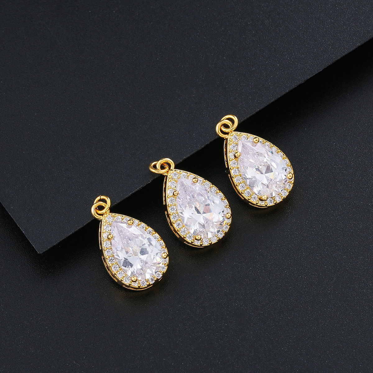 14/18/24k真金メッキ銅にドリルと長尾鎖の鎖の鎖のチェーンのネックレスを入れて長い鎖のアクセサリーの部品を掛けます。