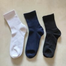 日本外贸尾货中筒男女学生袜运动袜简约时尚透气吸汗绵柔干爽现货