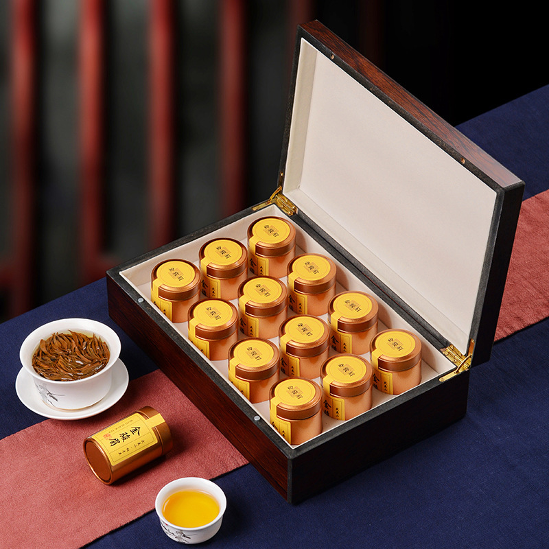 Factory Direct supply Wuyishan premium black tea Golden Junmei tea Zhengshan small new tea solid wood gift box 120g