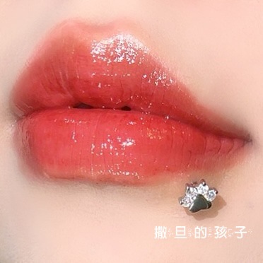 Labret stud lip piercing jewelry styling detail