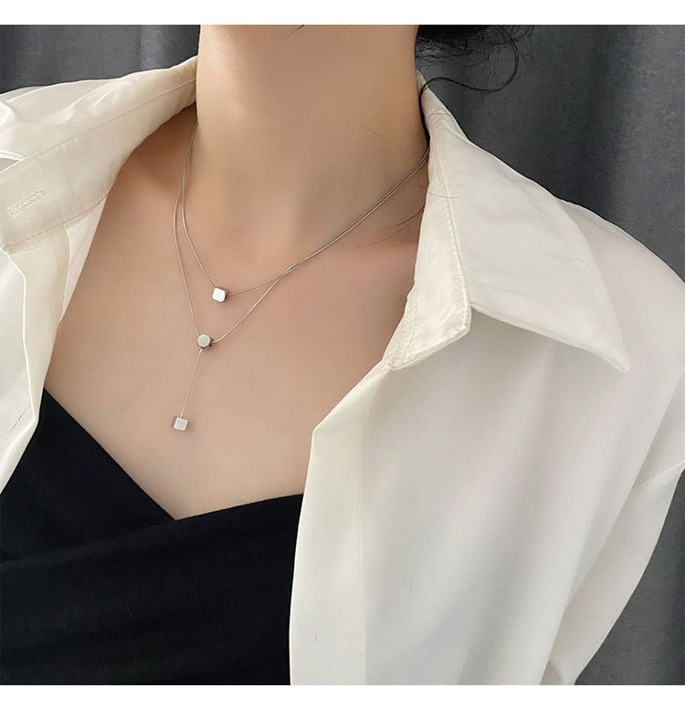 Simple Style Geometric Titanium Steel Polishing Layered Necklaces 1 Piece