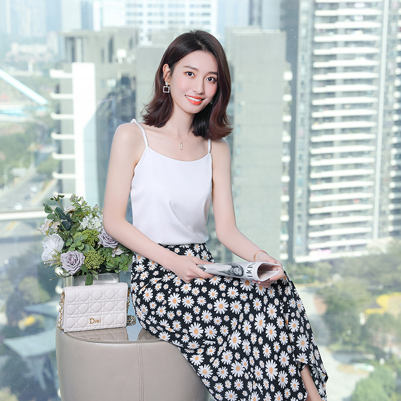 Camisole Women's Suit with Summer Base Acetic Acid Silk White Satin Spring and Autumn Ice Silk Loose Top Camisole Women's Suit with Summer Base Acetic Acid Silk White Satin Spring and Autumn Ice Silk Loose Top