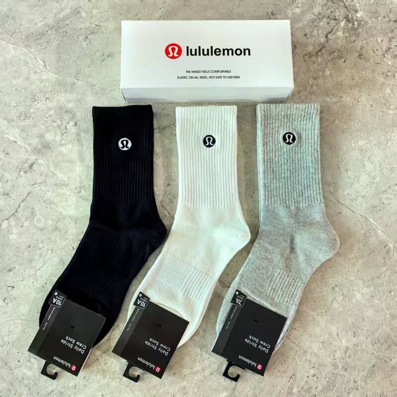 New Lu Unisex Socks, Combed Cotton Socks, Breathable Embroidered Logo Running Fitness Socks, Mid-High Tube Sports Socks Wholesale