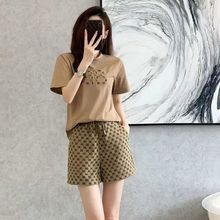 跨境2025年夏季新款韩版女款休闲时尚潮流短袖短裤牛奶丝运动套装