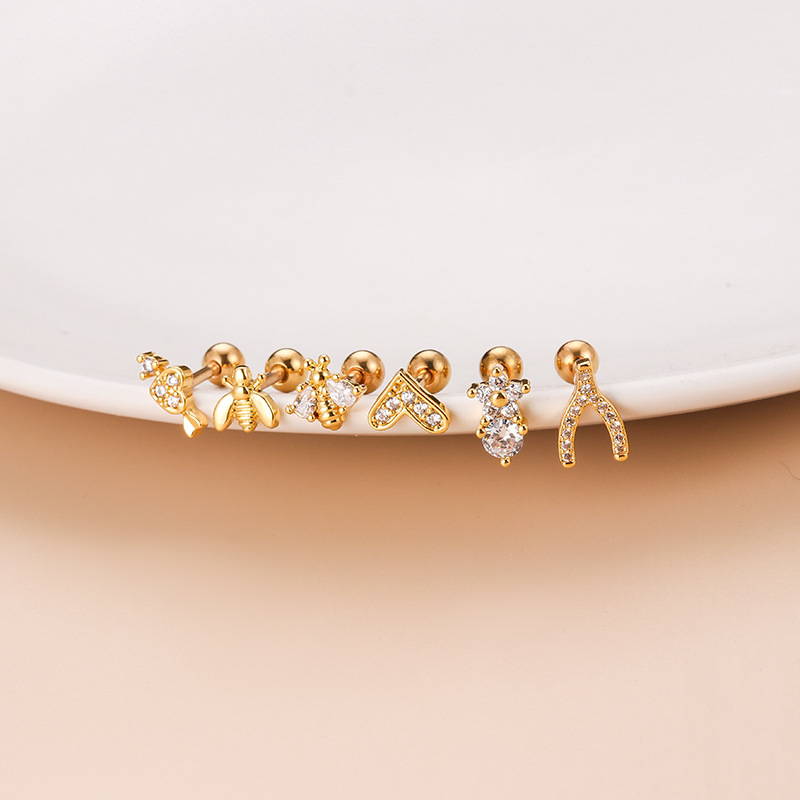 Fashion Heart Shape Bee Stainless Steel Plating Zircon Ear Studs 1 Piece