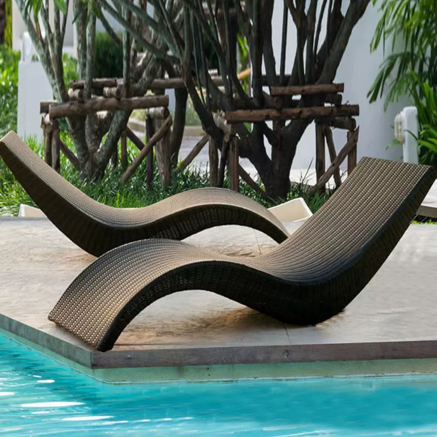 户外躺床别墅庭院游泳池沙滩椅室外露天温泉水疗会所藤编休闲躺椅