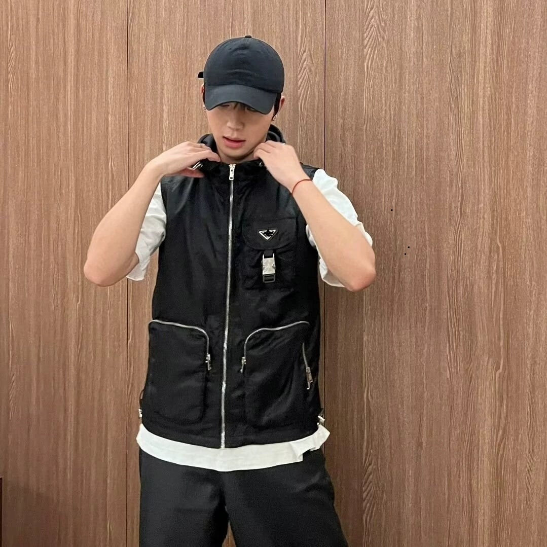 Трансграничная весна и осень прилив бренда сплошной цвет повседневный быстродушный дикий карман с капюшоном жилет мужской жилет без рукавов
