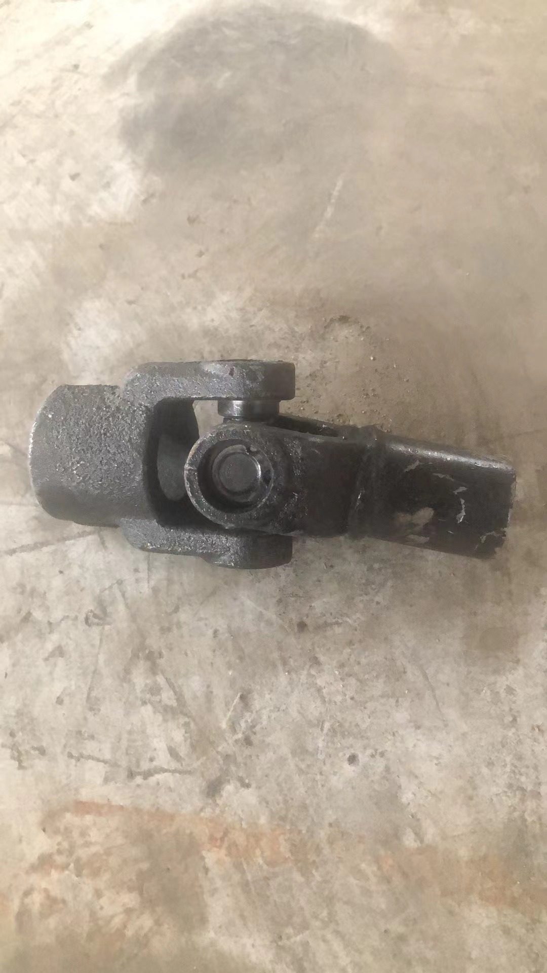 Accesorios de granulador de alimentación, discos de molienda, rodillos de prensa, tolva de piel, condensador, motor, placa de conexión del eje trasero, etc.