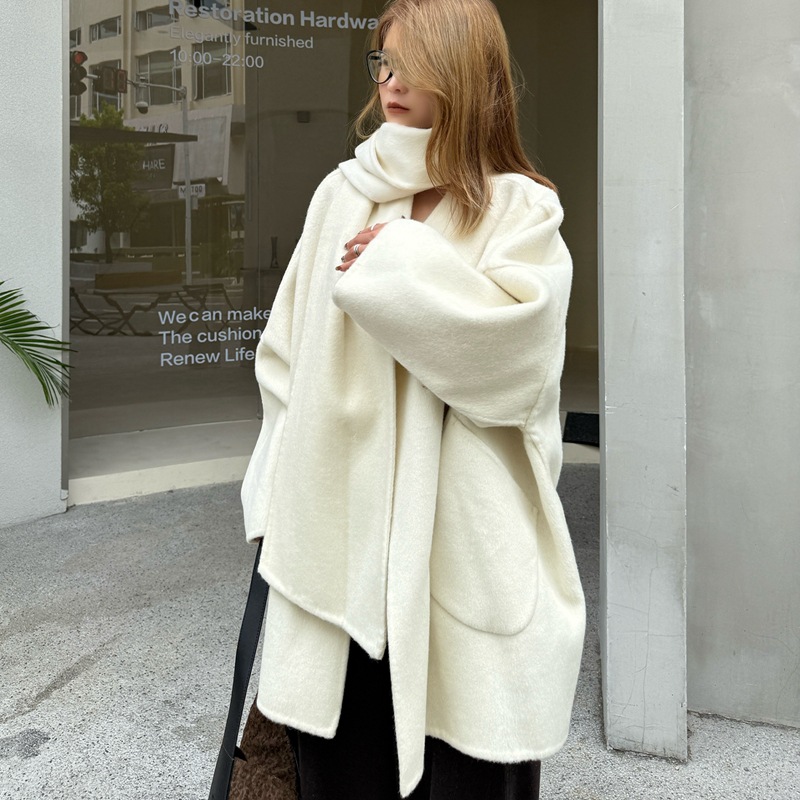 2025 New European Style Cocoon Cashmere Coat Thickeneded Alpaca Large Size Loose Wool Woolen Coat