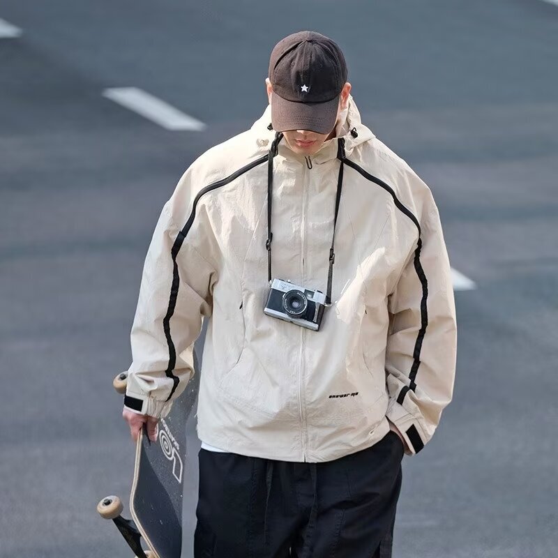 Special Clearance Sale: American High Street Style Men's Loose-Fitting Color-Block Hooded Jacket, Vintage Waterproof Windbreaker Special Clearance Sale: American High Street Style Men's Loose-Fitting Color-Block Hooded Jacket, Vintage Waterproof Windbreaker