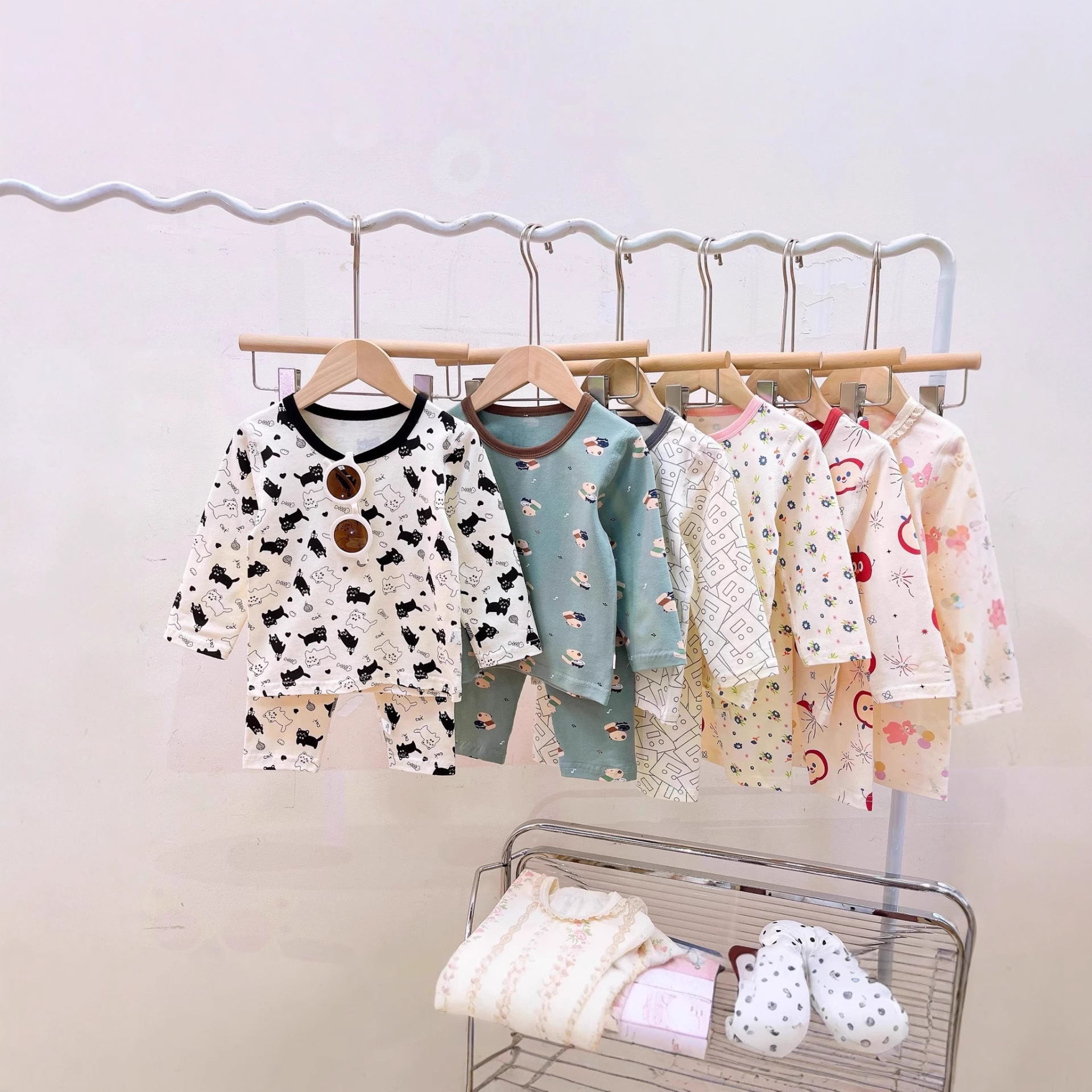 Children's Underwear Set New Seamless Lycra Thermal Underwear Boys Girls Pure Cotton Base Layer Warm Pajama Set