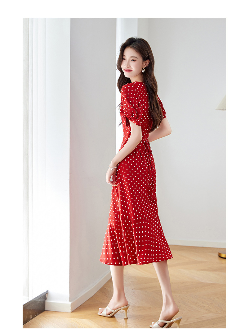 Váy liền chấm bi cổ chữ V dáng dài chiết eo thon gọn — Màu đen, Màu trắng, Màu đỏ chi tiết 12
