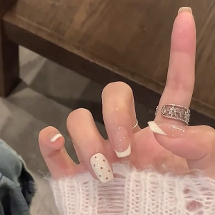 White French Polo Dot Nail Art Cute Short Wear Armor Little Red Book Explosions Removable Fake Nail Nail Pieces Finished Product