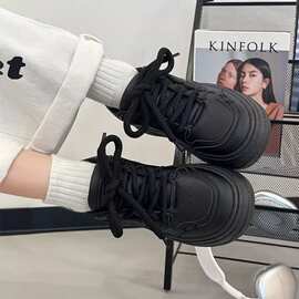 超火云朵厚底小黑鞋2026原创新款运动面包鞋子ins百搭休闲板鞋女