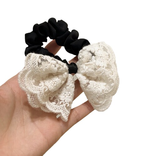 Gentle, elegant, and luxurious: Korean-style fashion white fabric bow hair tie with elastic band and lace trim