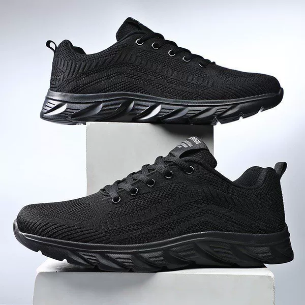 9022 All black