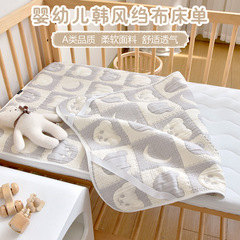 新入生の赤ちゃんの純綿のシーツの赤ちゃんは綿のベッドを挟みます。