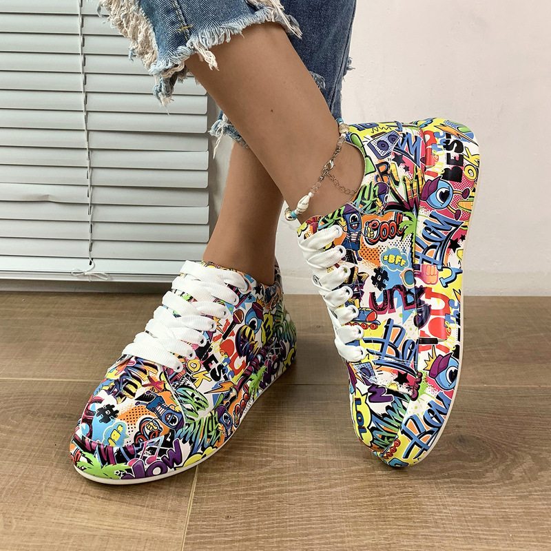 Fashionable Painted Graffiti Large-Size Sports Shoes for Women, 2023 Spring New Model, Lace-Up, Comfortable, Thick-Soled, Small Size Fashionable Painted Graffiti Large-Size Sports Shoes for Women, 2023 Spring New Model, Lace-Up, Comfortable, Thick-Soled, Small Size