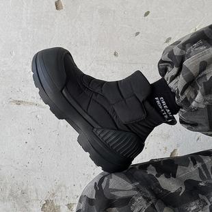 CESONMIE waterproof fleece-lined snow boots outdoor functional shoes black thick-soled warm casual short boots trendy men
