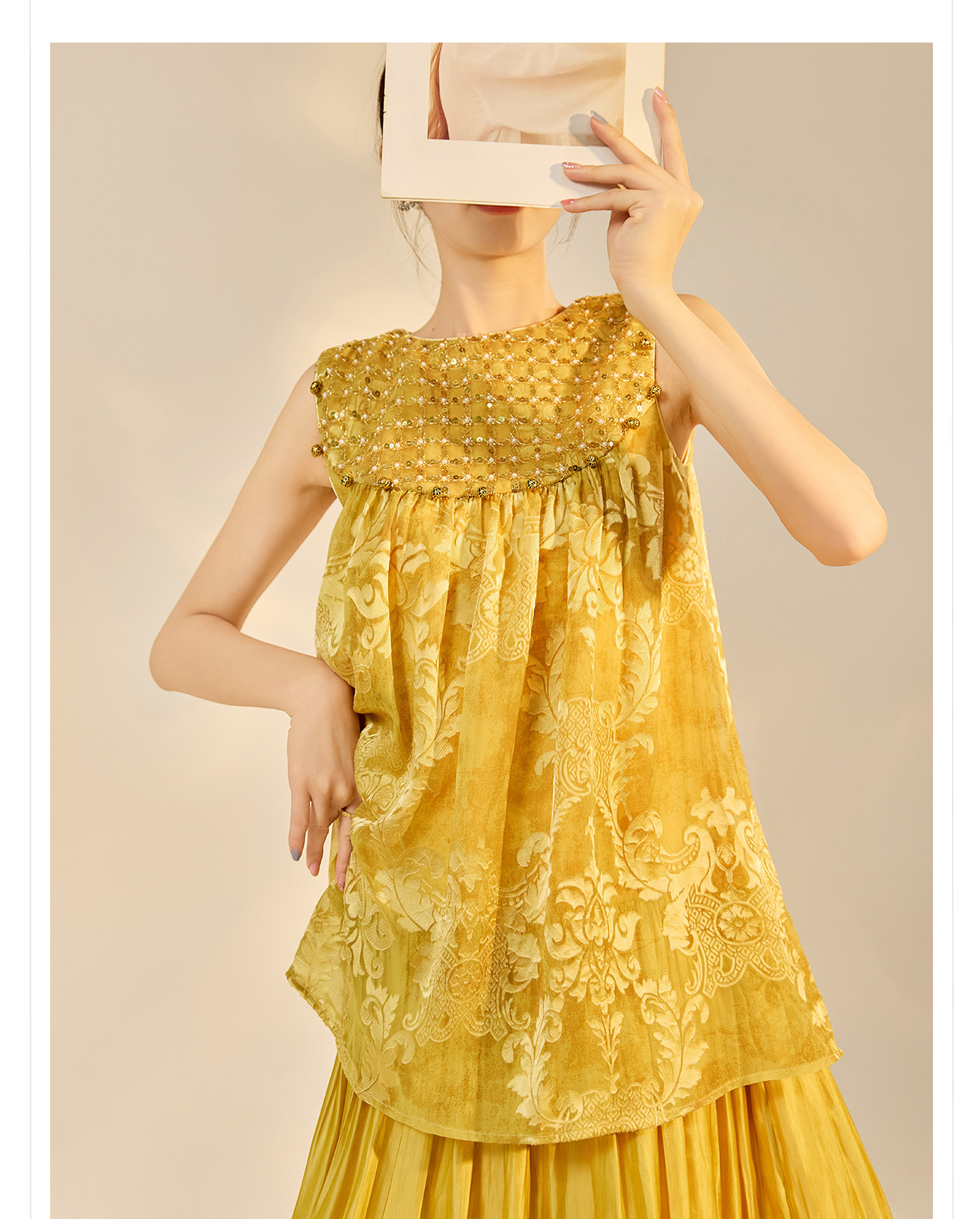 Đầm maxi nữ phong cách Trung Hoa mới, tay không, đính cườm lụa, dáng thắt eo N6041 — màu vàng, xanh lá cây chi tiết 25