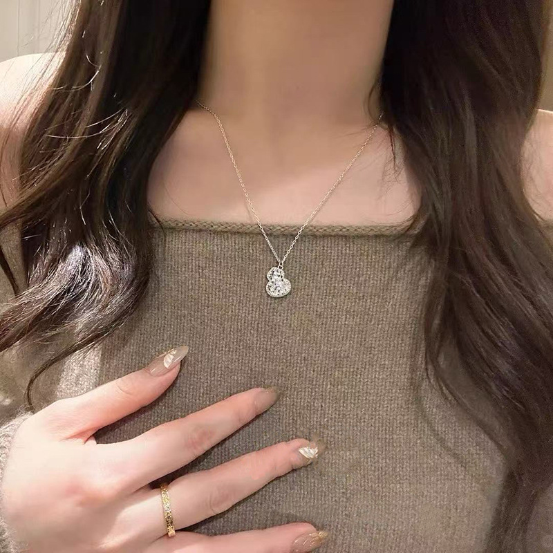 S925 シルバー韓国語バージョンシンプルなコールドスタイルネックレス女性のニッチ絶妙なペンダントビーズデイリーファッション多用途鎖骨チェーン|undefined