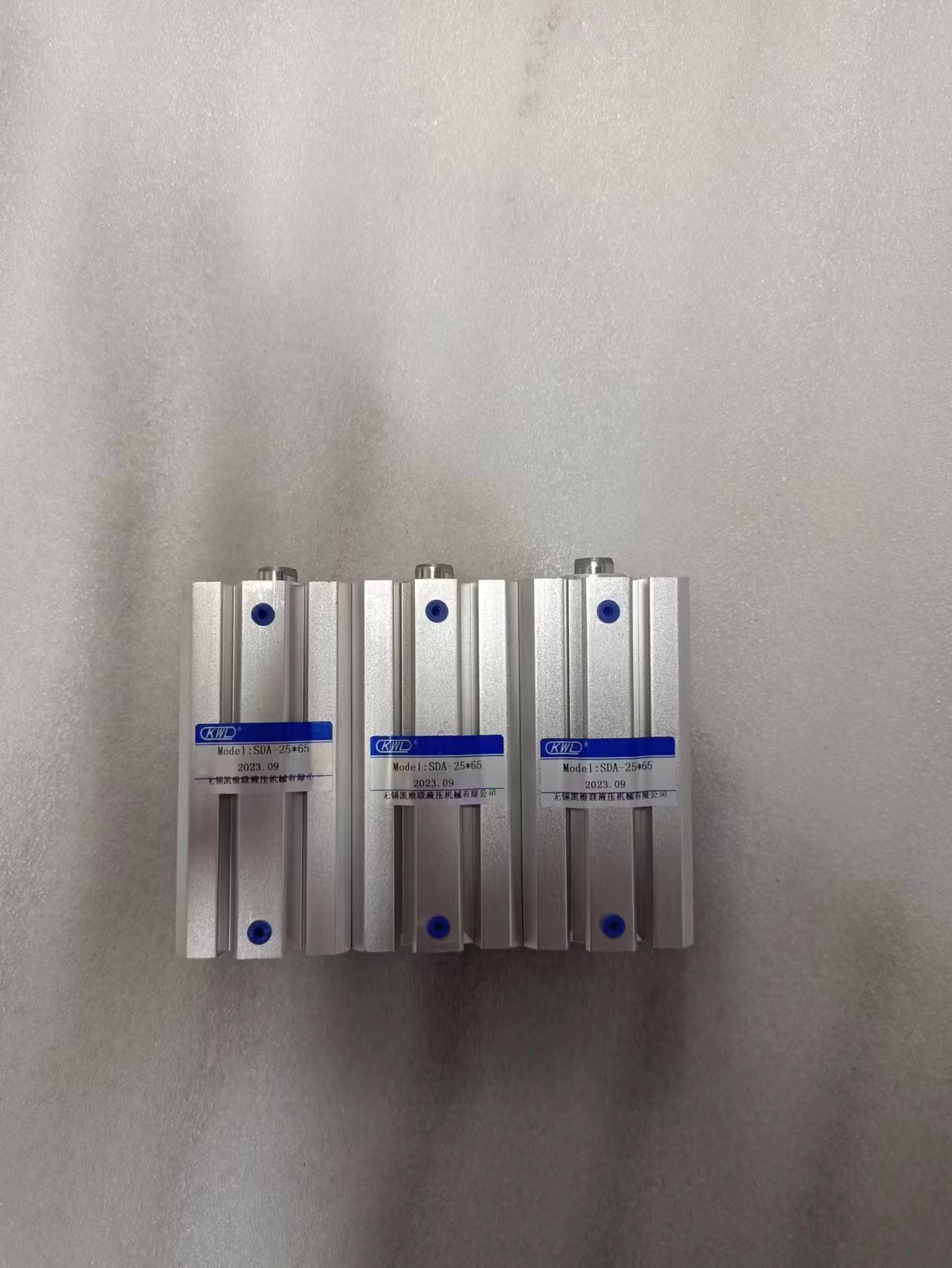 SDA-40x100,薄型气缸