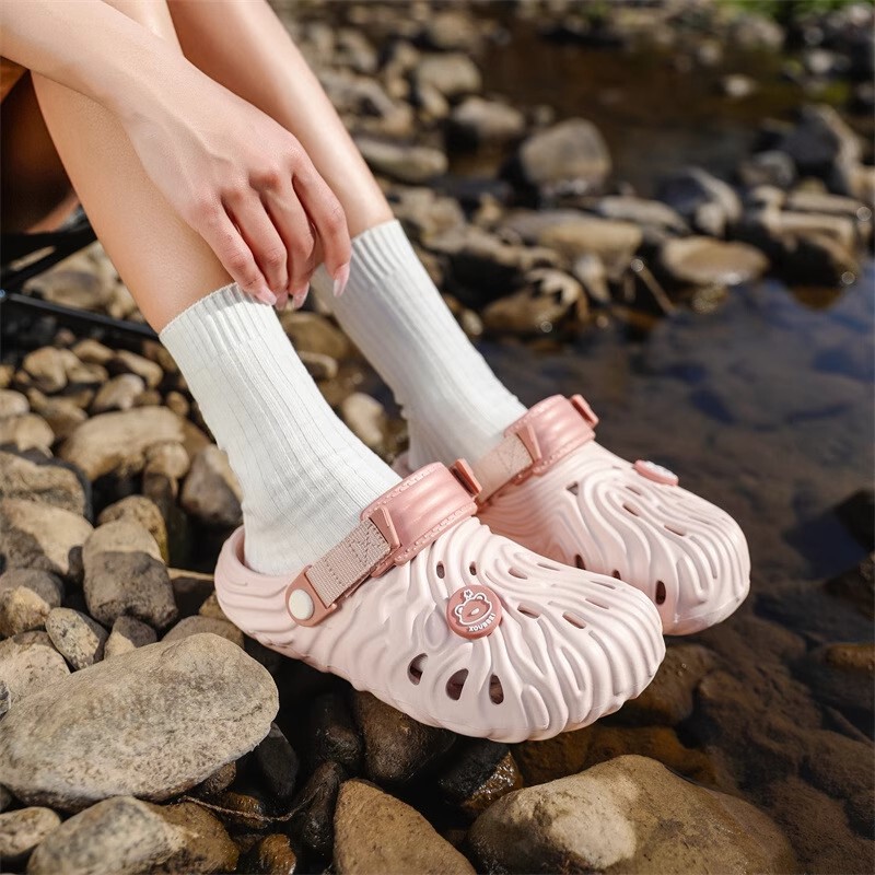 Hole Shoes Women's Summer Breathable Non-slip Baotou Slippers Wear-resistant High-end EVA Non-stinky Feet Beach Slippers