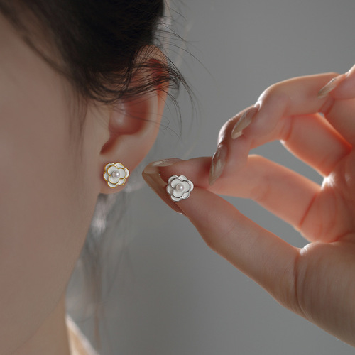 925 Silver Needle Camellia Earrings for Women -  New Trendy Little Chanel Style Earrings - Light Luxury High-End Feeling Spring Earrings