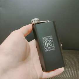 劳斯莱斯304不锈钢便携酒壶迷你随身小白酒瓶户外扁水壶