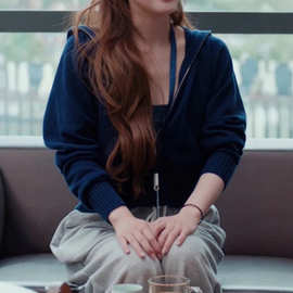 明星同款纯色连帽针织开衫2025秋冬新款收腰双拉链毛衣外套女