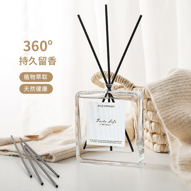 平瓶の無火香薫精油高級油性精油藤条香雰囲気家庭用室内香薫の置物が持続的に香りを広げる