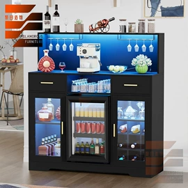 电视柜;餐桌;餐边柜