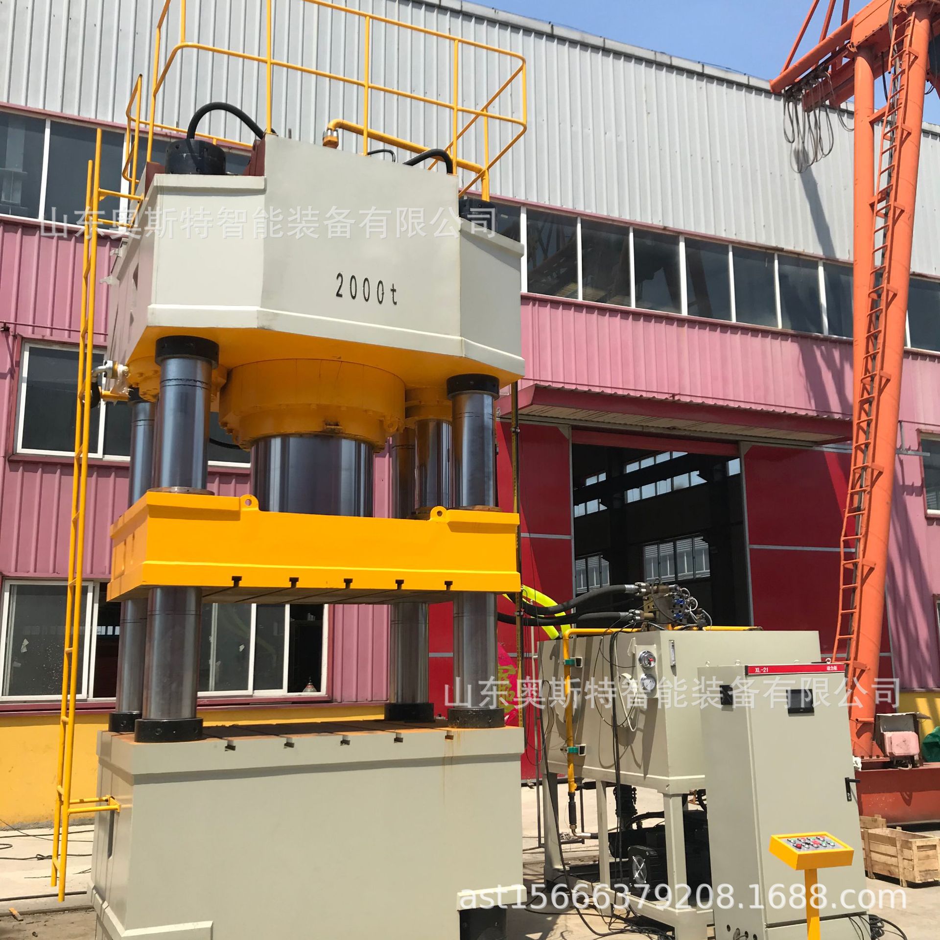 2000吨伺服液压机(小台面)01 (2).JPG