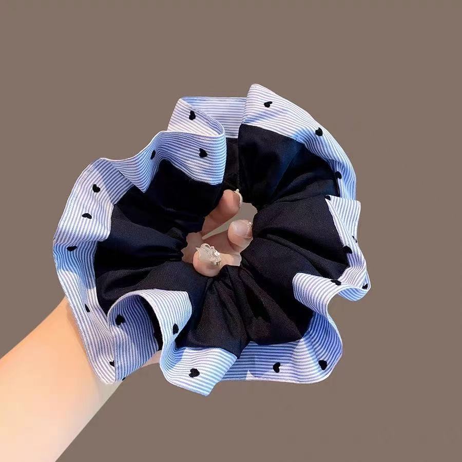 5721 라지 헤어타이 - 다크블루 스트라이프 블랙 하트 엣지 (18cm)