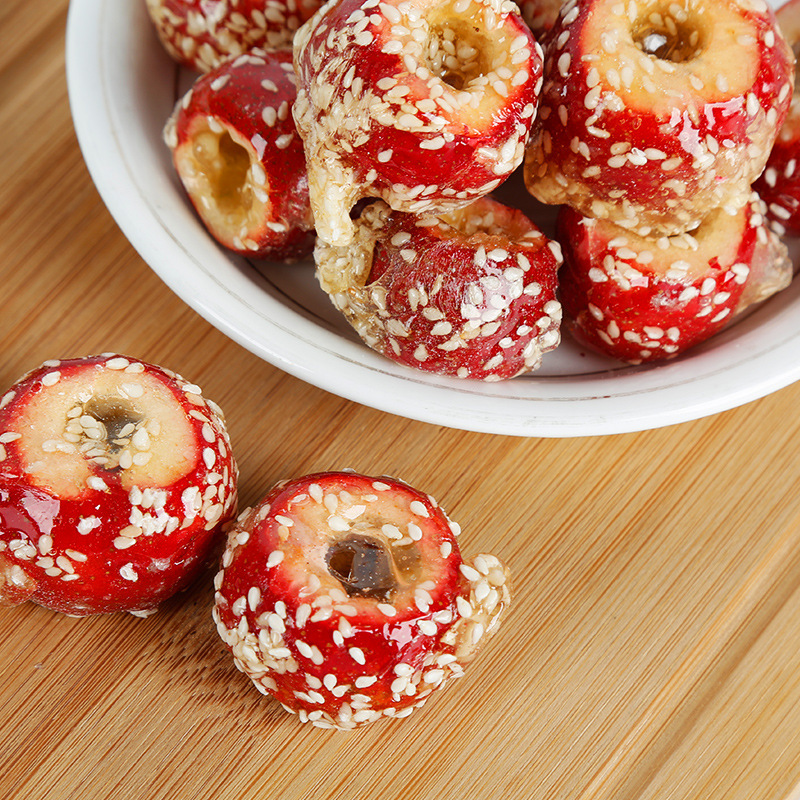 Freeze-dried hawthorn crisp whole hollow seedless individually wrapped non-fried internet-famous candied dried fruit snack