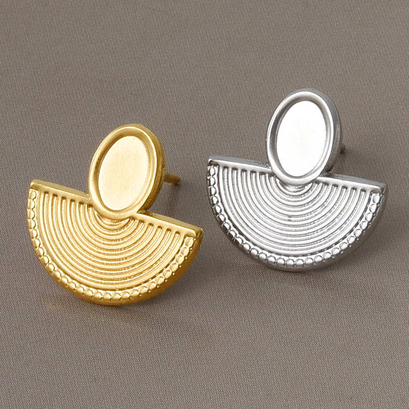 Shiny fashionable earrings stainless steel