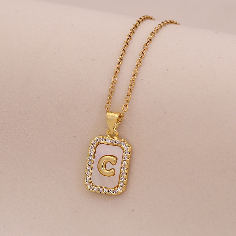[Bing Meng] 26 シェルレターネックレス レディース ライト ラグジュアリー ハイエンド 18K ゴールド スクエア ペンダント ネックレス N1573|undefined