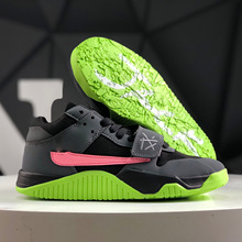 ��ԭ����1����ħ�g�N����@��ЬCheck AJ1�r�����eУ�@��ĥ�\��Ь