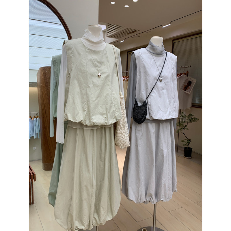 Lyocell Cotton Segmented Floral Vest Layered with Sheer Mesh Turtleneck Top + Elastic Waist Skirt Three-Piece Set Lyocell Cotton Segmented Floral Vest Layered with Sheer Mesh Turtleneck Top + Elastic Waist Skirt Three-Piece Set