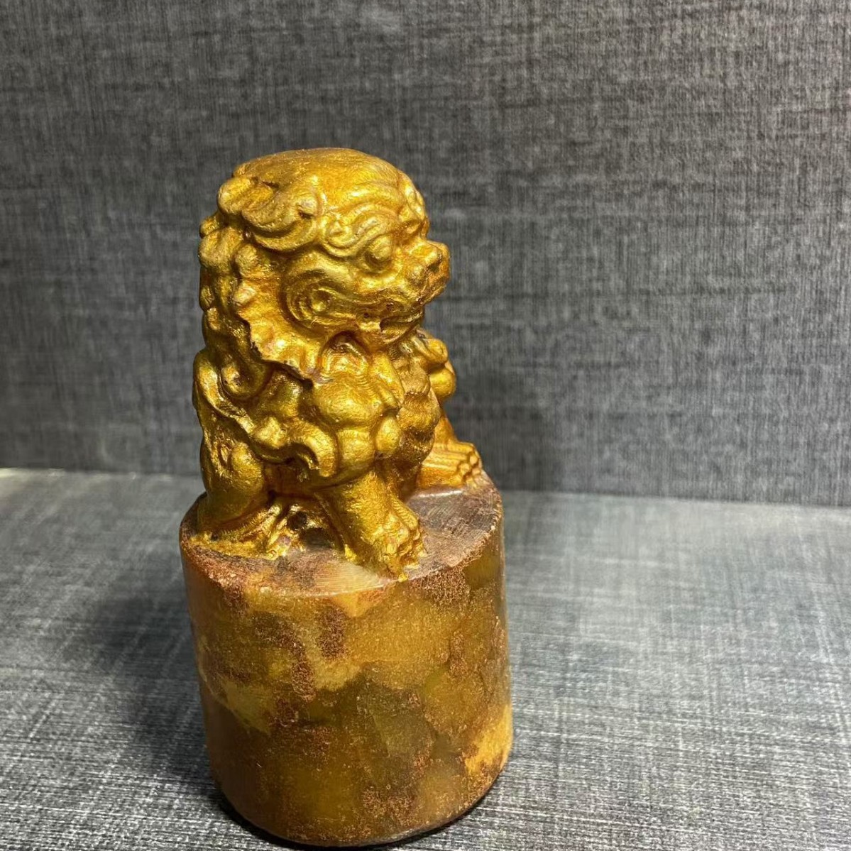 골동품 금박 사자와 호랑이 물개